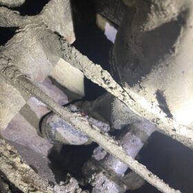 Fotos de Trabalhador é resgatado após ficar com pé preso em caminhão betoneira em Maringá 