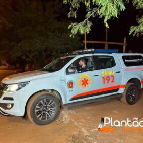 Fotos de Trabalhador é resgatado após ficar com pé preso em caminhão betoneira em Maringá 