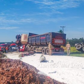 Fotos de Acidente impressionante deixa uma pessoa morta e outras duas feridas