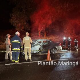 Fotos de Carro explode após batida e motorista morre carbonizado em Maringá