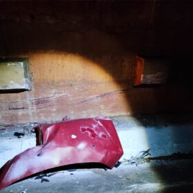 Fotos de Condutor morre após ser ejetado de veículo durante capotamento em Mandaguaçu