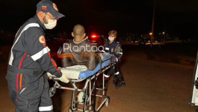Fotos de Homem com mandado de prisão em aberto é baleado e preso após atacar e tentar tomar arma de policial feminina em Maringá