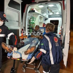 Fotos de Homem com mandado de prisão em aberto é baleado e preso após atacar e tentar tomar arma de policial feminina em Maringá