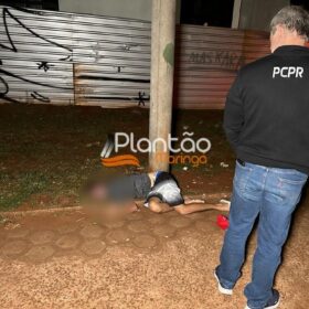 Fotos de Homem é executado com tiro na nuca ao lado de igreja católica em Maringá