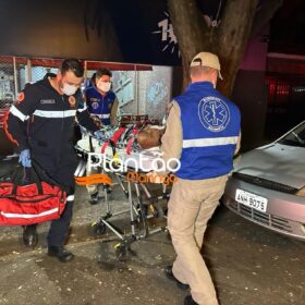 Fotos de Homem é socorrido em estado grave após ser esfaqueado em Maringá