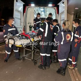 Fotos de Câmera registra mulher caindo da carroceria de caminhonete em Maringá; a vítima morreu logo após dar entrada no hospital