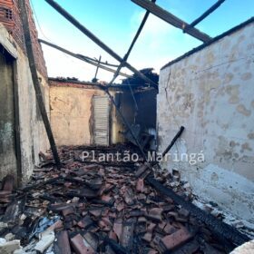 Fotos de Mulher morre carbonizada após incêndio em residência