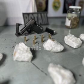 Fotos de Traficante é preso com pistola e cocaína após ameaçar motorista em briga de trânsito em Maringá 