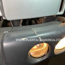 Adolescente é atropelada por caminhão ao descer de ônibus em Maringá Foto 1 Fotos de Adolescente é atropelada por caminhão ao descer de ônibus em Maringá