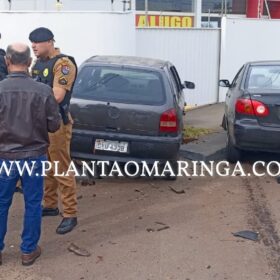 Fotos de Câmera registra suspeito de assalto caindo de telhado em Sarandi, durante a fuga