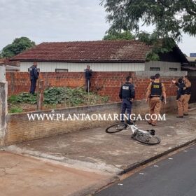 Fotos de Câmera registra suspeito de assalto caindo de telhado em Sarandi, durante a fuga