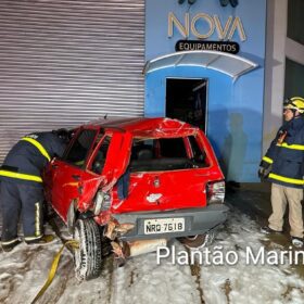 Fotos de Câmeras de segurança mostram veículo capotando e invadindo empresa, em Maringá