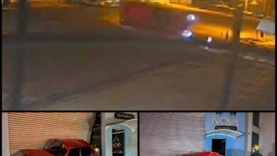 Fotos de Câmeras de segurança mostram veículo capotando e invadindo empresa, em Maringá