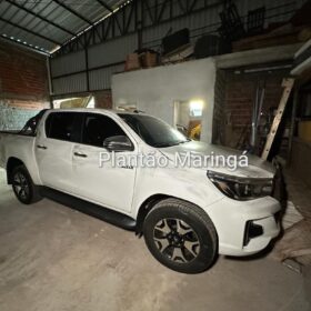 Fotos de Caminhonete roubada em Maringá é encontrada em barracão na cidade de Sarandi 
