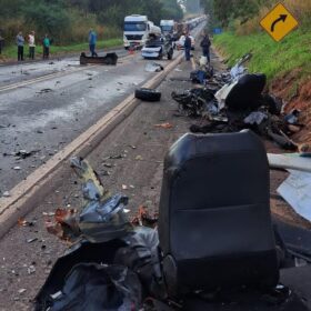 Fotos de Dentista morre após carro ficar destruído em acidente na BR-376 