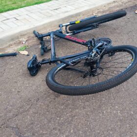 Fotos de Ciclista é intubado após ser atropelado por carro em Maringá