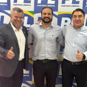 Fotos de Delegado Jacovós e Deputado Giacobo promovem Encontro Regional do PL em Maringá