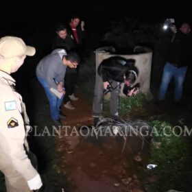 Fotos de Homem é morto e tem corpo jogado dentro de rio - A vítima estava enrolada em um saco plástico