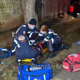 Fotos de Homem é socorrido com ferimentos graves após ser brutalmente agredido em Sarandi 