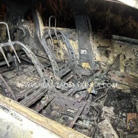 Fotos de Ladrões furtam carro no Jardim Universal, em Sarandi e colocam fogo