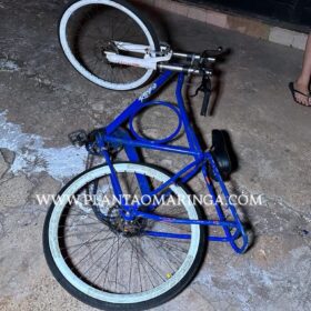 Fotos de Menino de 13 anos fica ferido após acidente entre bicicleta e carro em Maringá