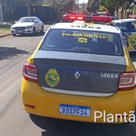 Fotos de Mulher é rendida por criminosos armados durante tentativa de roubo a residência em Maringá 