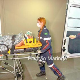 Fotos de No dia do aniversário jovem sofre ferimentos graves após bater de moto