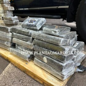 Fotos de Polícia Rodoviária Federal apreende mais de 15 milhões em cocaína na região de Maringá