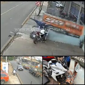 VÍDEO: Motociclista sofre ferimentos após acidente impressionante em Sarandi Foto 1 Fotos de VÍDEO: Motociclista sofre ferimentos após acidente impressionante em Sarandi