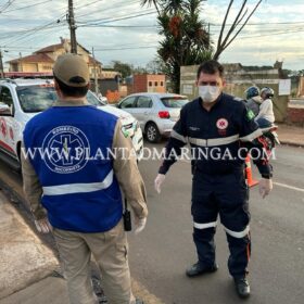 Fotos de VÍDEO: Motociclista sofre ferimentos após acidente impressionante em Sarandi