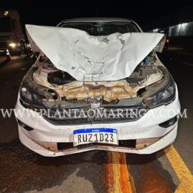 Fotos de Carro bate na traseira de motoneta e mata mulher de 41 anos 