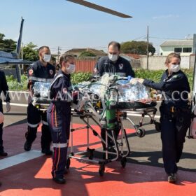 Fotos de Carro vai parar embaixo de carreta após colisão e deixa uma pessoa em estado gravíssimo 