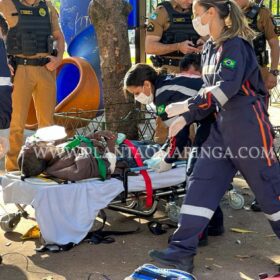 Fotos de Homem é intubado após ser atingido por três facadas no centro de Sarandi