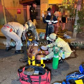Fotos de Vídeo mostra homem sendo esfaqueado por mulheres em Sarandi