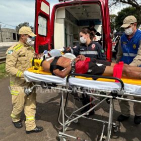 Fotos de Homem é intubado após ser esfaqueado em Maringá 