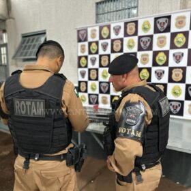 Fotos de Homem é preso pela Rotam com quatro armas de fogo em Maringá