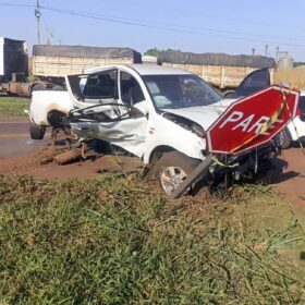 Fotos de Homem morre após grave acidente envolvendo três veículos na rodovia PR-323