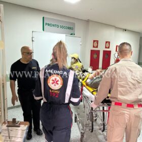 Fotos de Homem sofre ferimentos graves após ser atropelado por veículo da prefeitura de Sarandi  