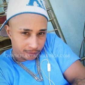 Fotos de Jovem morre após bater moto na lateral de caminhão em Maringá