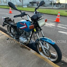 Fotos de Jovem morre após bater moto na lateral de caminhão em Maringá
