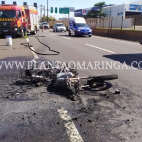 Fotos de Moto explode após bater em carro em Sarandi
