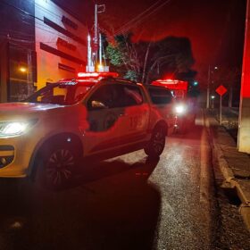 Fotos de Motociclista é intubado após queda de moto em Maringá