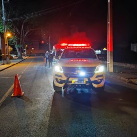 Fotos de Motociclista é intubado após queda de moto em Maringá