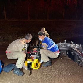 Fotos de Mulher sofre trauma de face após queda de moto em Maringá