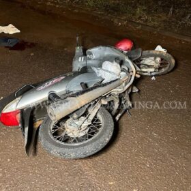 Fotos de Mulher sofre trauma de face após queda de moto em Maringá