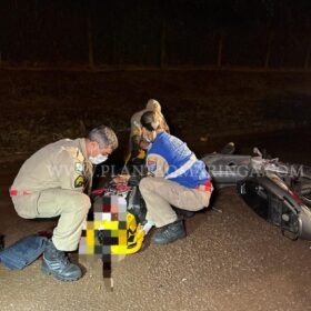 Fotos de Mulher sofre trauma de face após queda de moto em Maringá