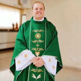 Fotos de Morre no hospital padre da arquidiocese de Maringá que sofreu grave acidente