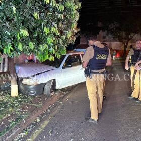 Fotos de Perseguição policial termina em acidente e homem com mandado de prisão em aberto preso em Maringá