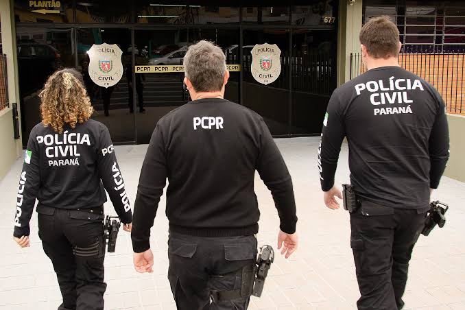 Polícia Civil realiza operação contra quadrilha envolvida em furtos de camionetas de luxo em Maringá Foto 1 Fotos de Polícia Civil realiza operação contra quadrilha envolvida em furtos de camionetas de luxo em Maringá