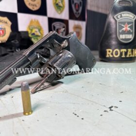 Fotos de Rotam recupera moto roubada, apreende arma e prende dois suspeitos após roubo em Maringá